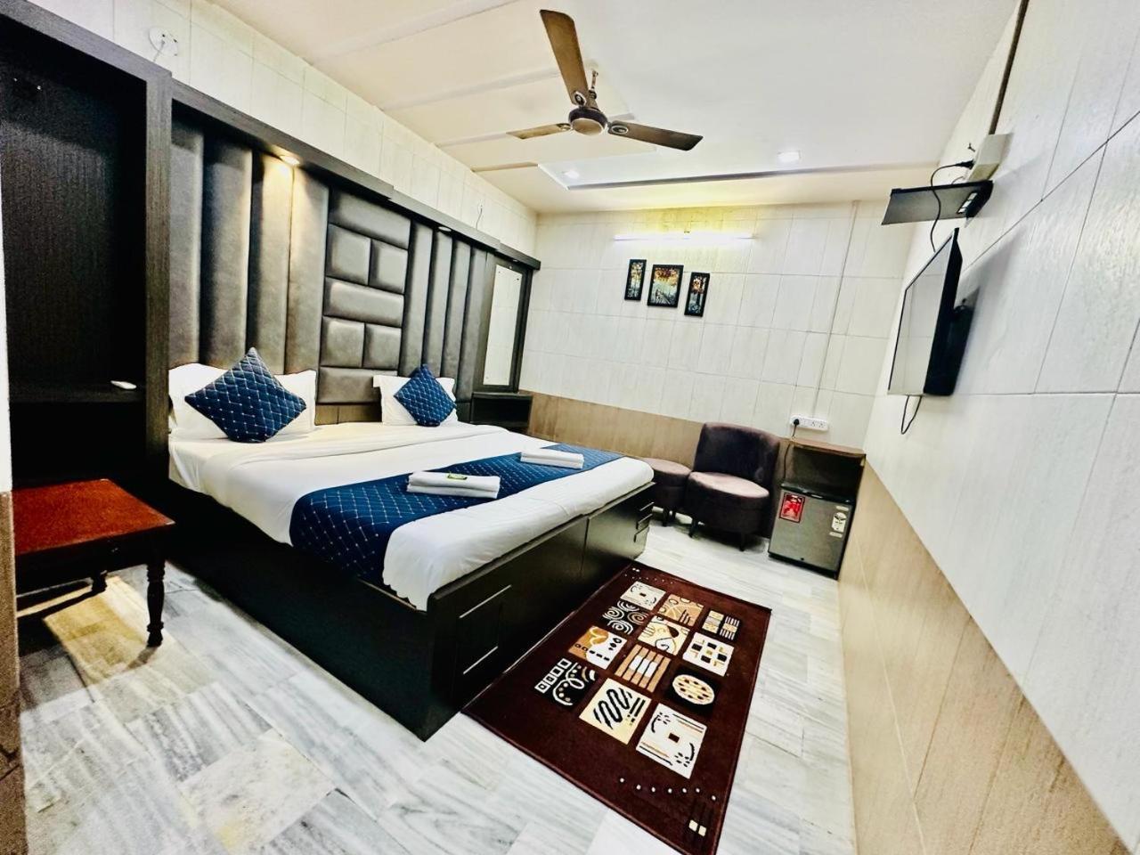 Hotel Sheela, 100M From Taj Mahal Agra  Bagian luar foto