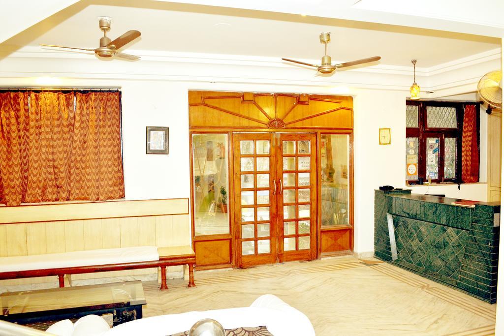 Hotel Sheela, 100M From Taj Mahal Agra  Bagian luar foto