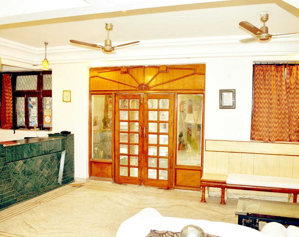 Hotel Sheela, 100M From Taj Mahal Agra  Bagian luar foto