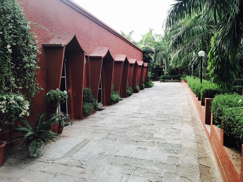 Hotel Sheela, 100M From Taj Mahal Agra  Bagian luar foto