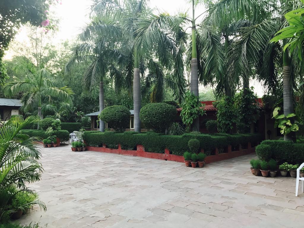 Hotel Sheela, 100M From Taj Mahal Agra  Bagian luar foto