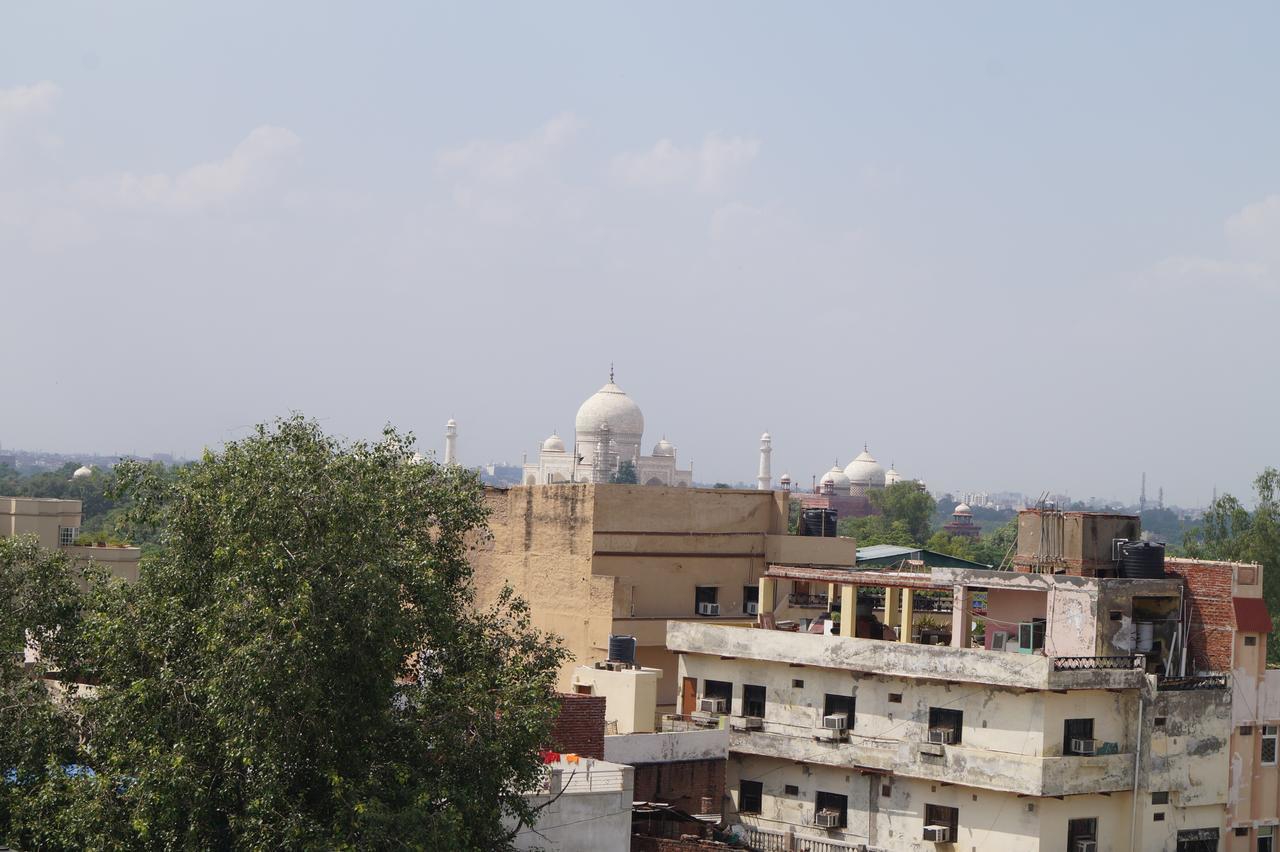 Hotel Sheela, 100M From Taj Mahal Agra  Bagian luar foto