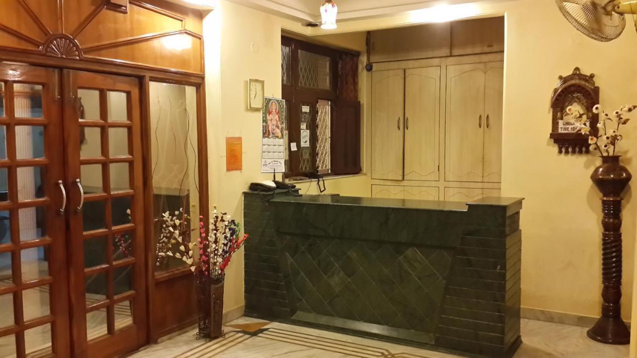Hotel Sheela, 100M From Taj Mahal Agra  Bagian luar foto