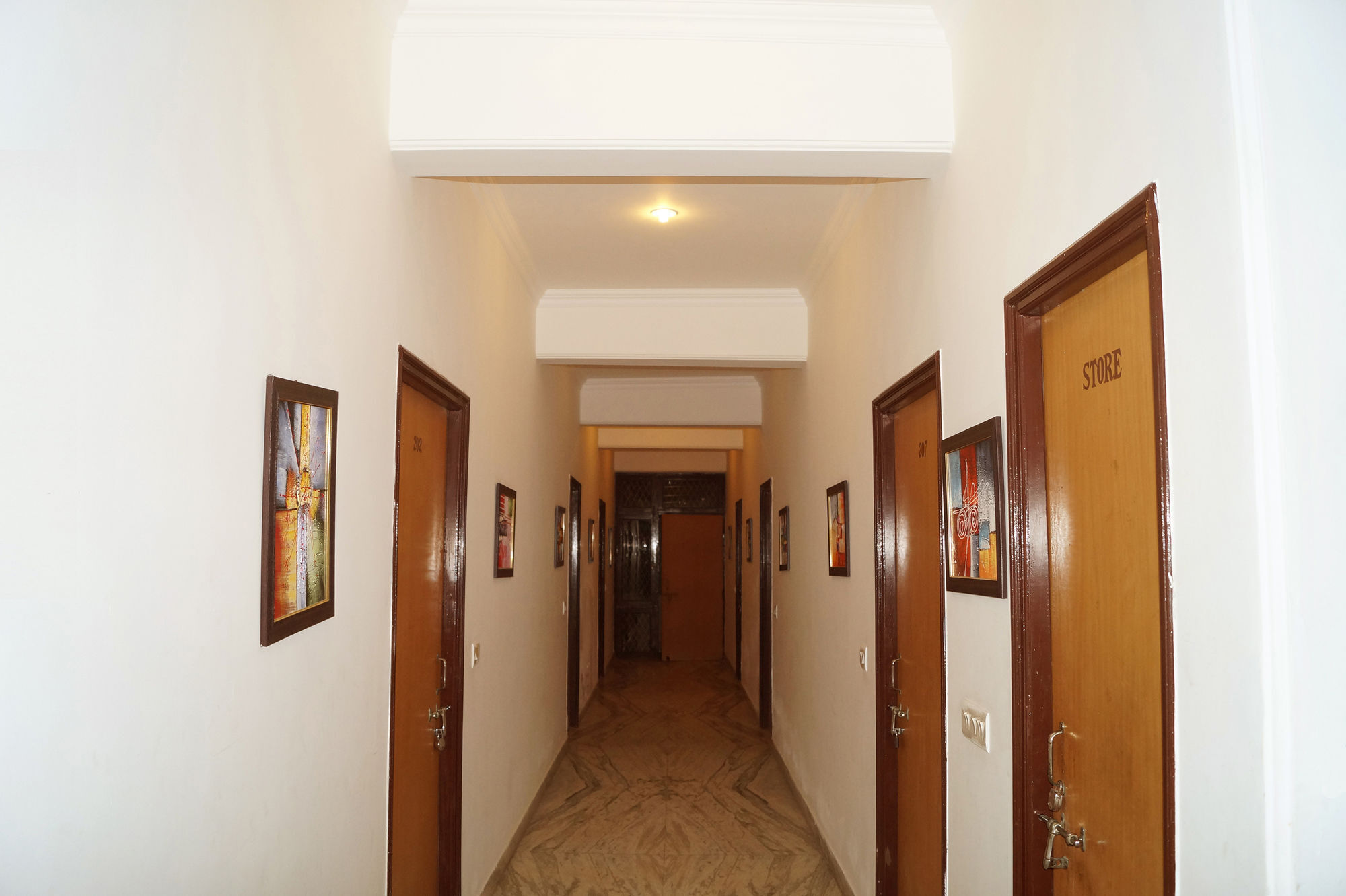 Hotel Sheela, 100M From Taj Mahal Agra  Bagian luar foto