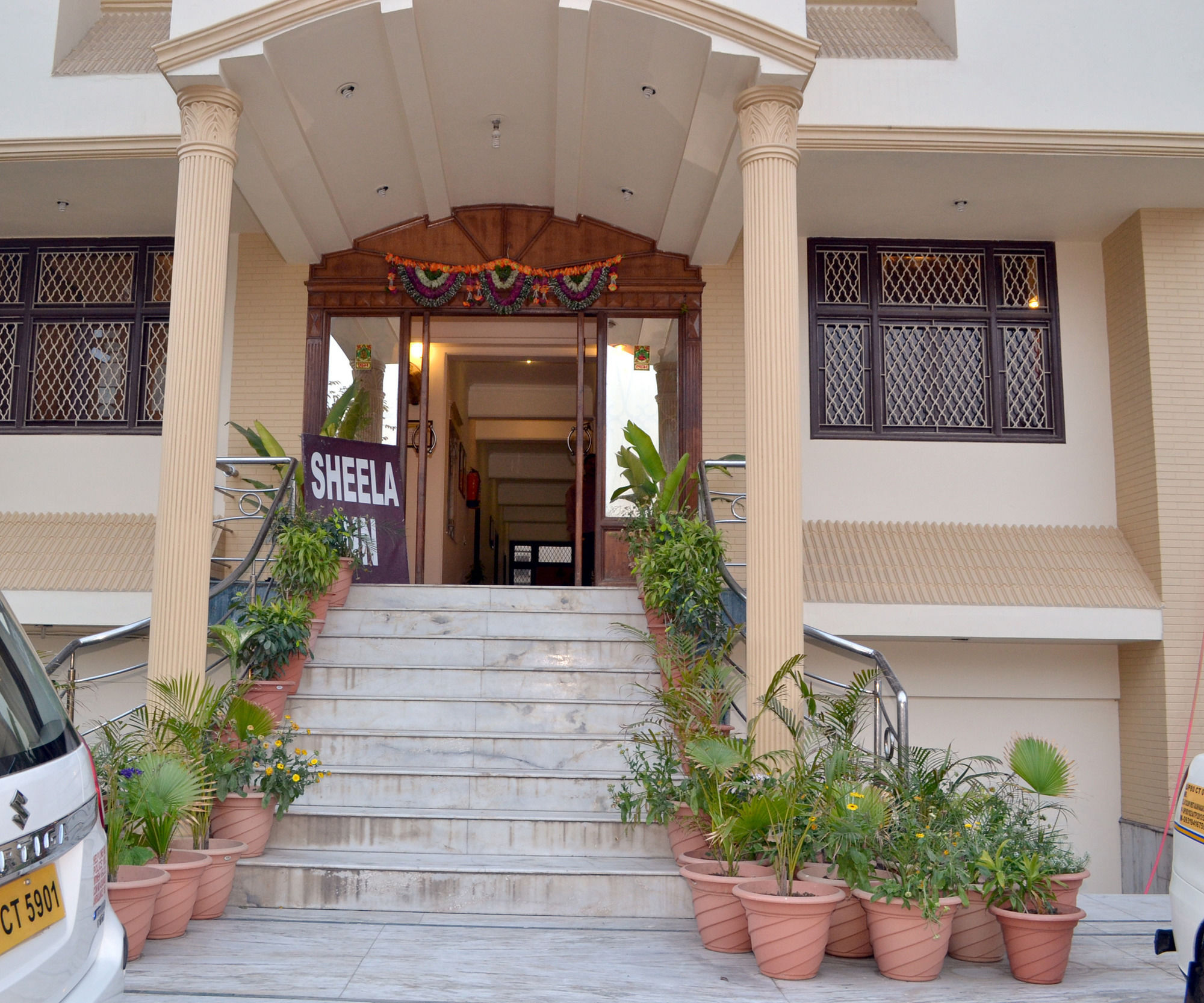 Hotel Sheela, 100M From Taj Mahal Agra  Bagian luar foto