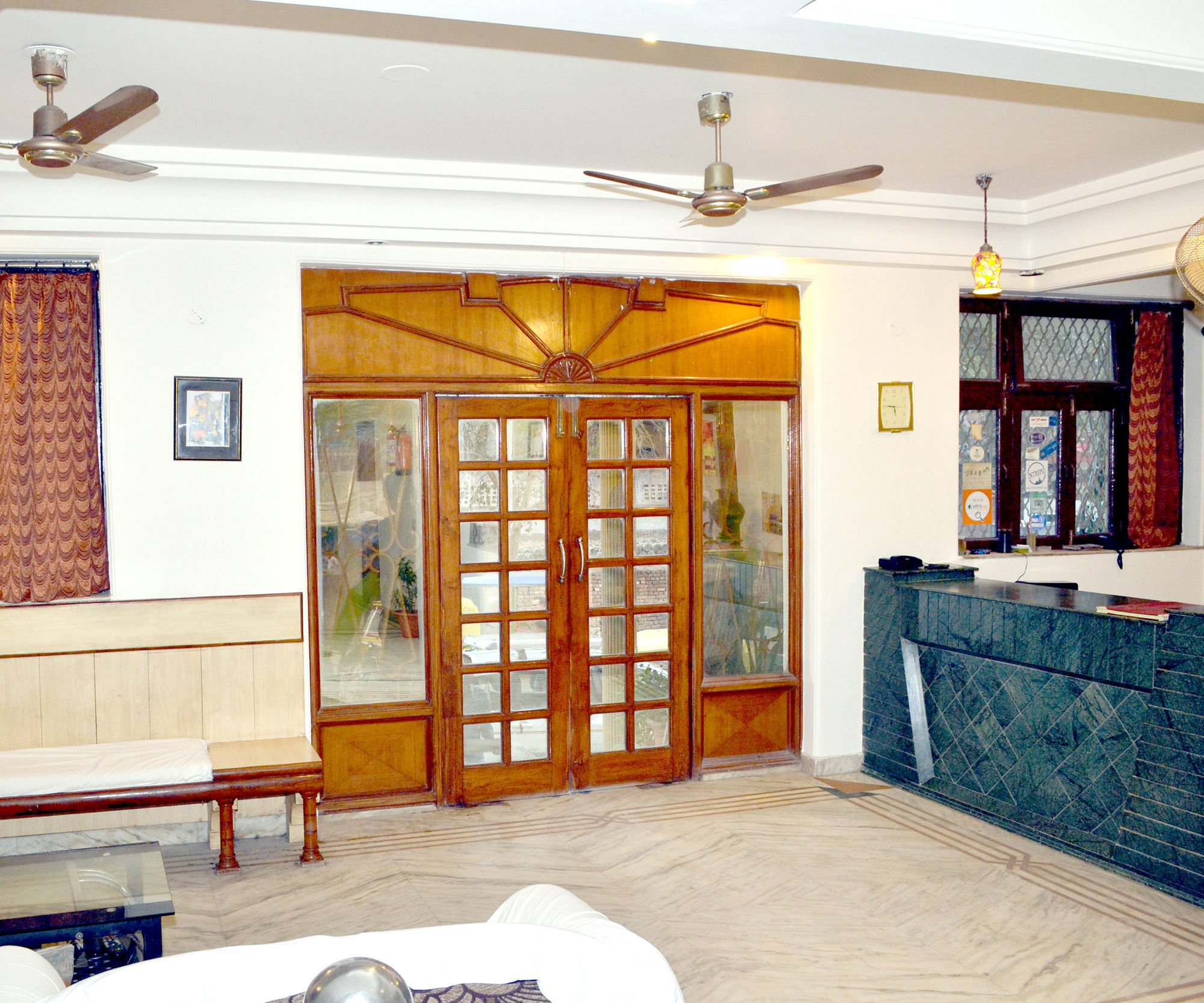 Hotel Sheela, 100M From Taj Mahal Agra  Bagian luar foto