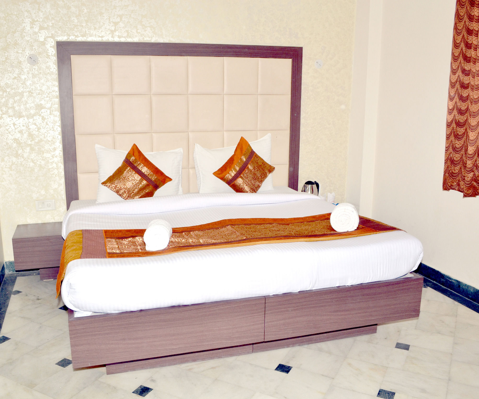 Hotel Sheela, 100M From Taj Mahal Agra  Bagian luar foto